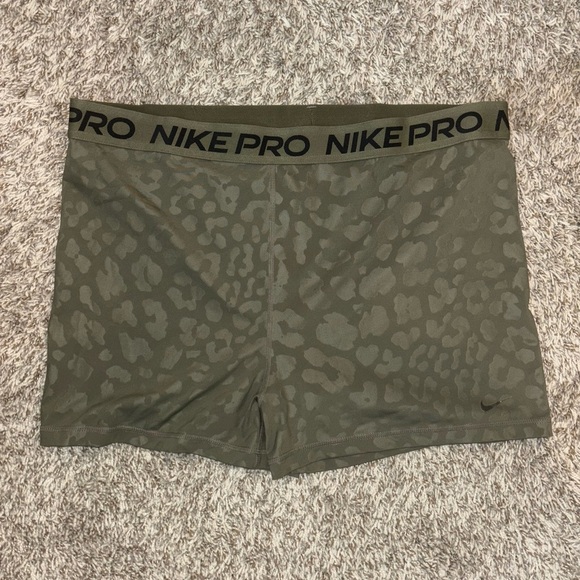 Women’s 3” Shorts • Nike Pro Compression Shorts • Olive Green Leopard Print - Picture 1 of 1